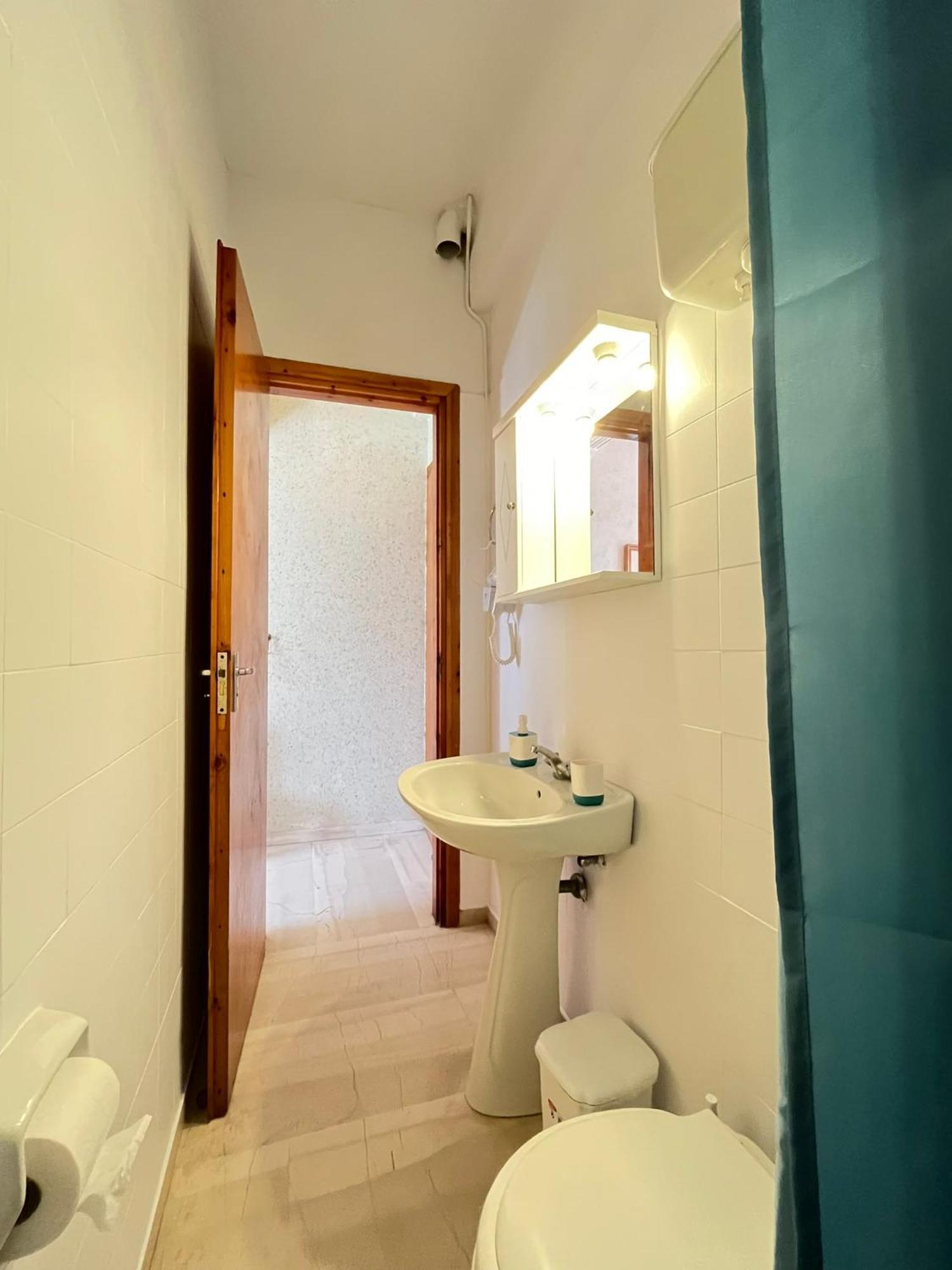 Oelia Rooms & Apartments Agia Marina  Exterior foto